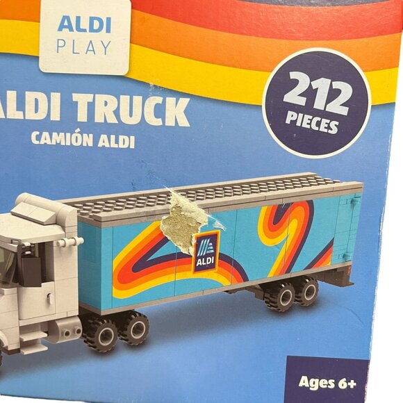 ALDI Truck Exclusive Building Block Set (Limited Edition; 212 Pieces) - Picture 9 of 9